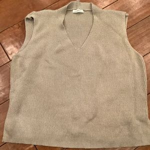 Neuflora Quebec sweater size medium